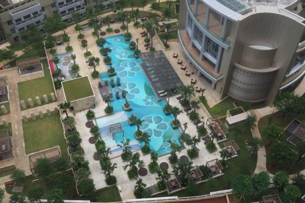 Homy 2 Bedroom Apartment Near Shopping Malls Yakarta Exterior foto